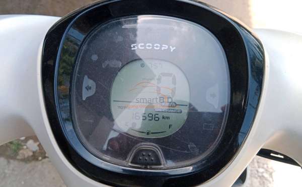 HONDA SCOOPY PRESTIGE