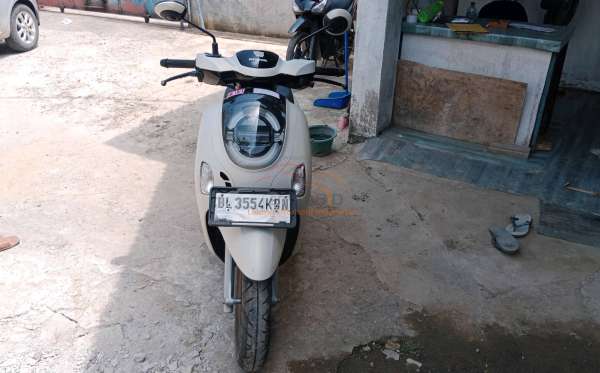HONDA SCOOPY PRESTIGE