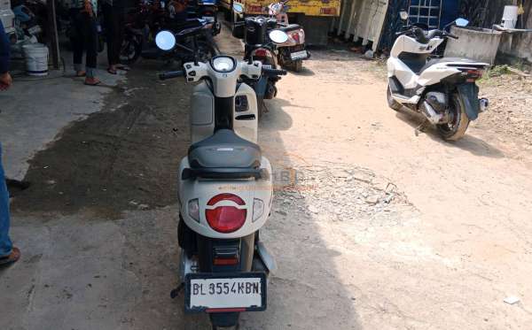 HONDA SCOOPY PRESTIGE