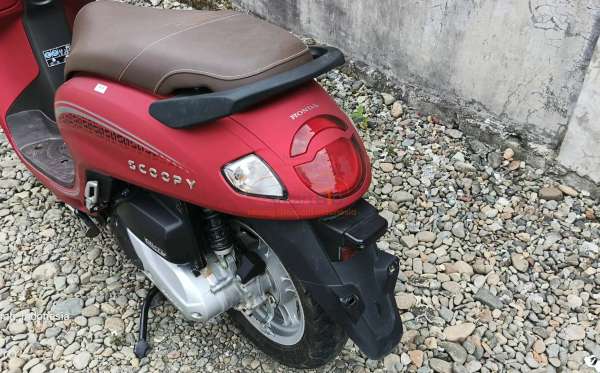 HONDA SCOOPY SPORTY
