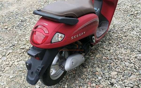 HONDA SCOOPY SPORTY
