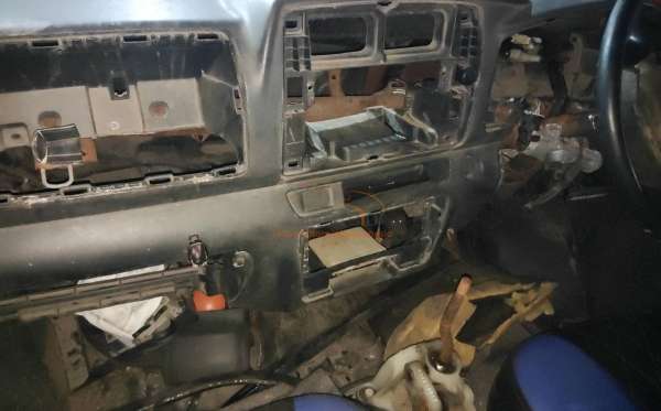 SUZUKI MEGA CARRY PU