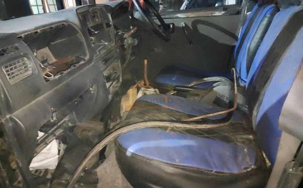 SUZUKI MEGA CARRY PU