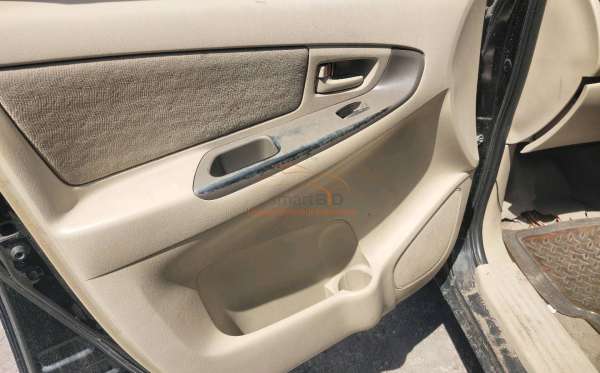 TOYOTA KIJANG INNOVA G