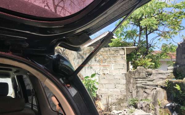 TOYOTA KIJANG INNOVA G