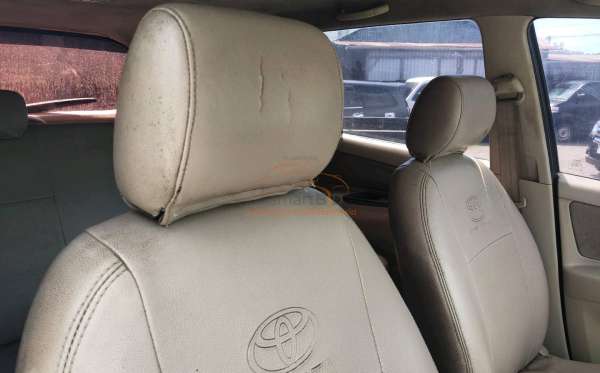 TOYOTA KIJANG INNOVA G