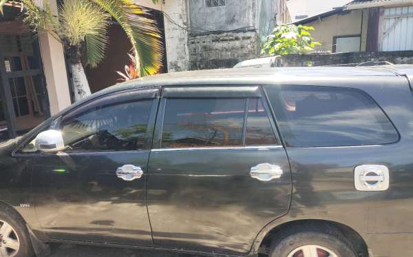 TOYOTA  KIJANG  INNOVA