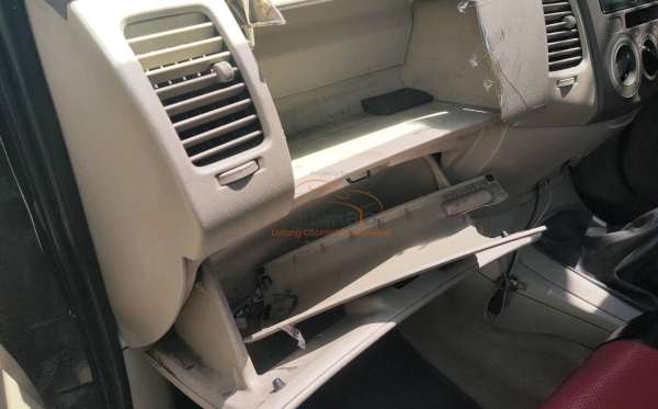 TOYOTA  KIJANG  INNOVA