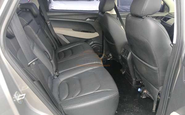 WULING ALMAZ 1.5 LT LUX CVT