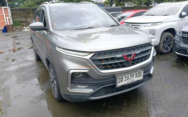 WULING ALMAZ 1.5 LT LUX CVT