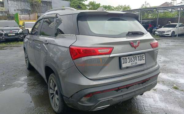 WULING ALMAZ 1.5 LT LUX CVT