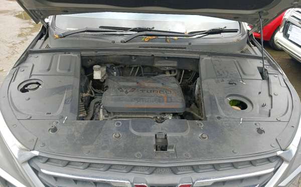 WULING ALMAZ 1.5 LT LUX CVT