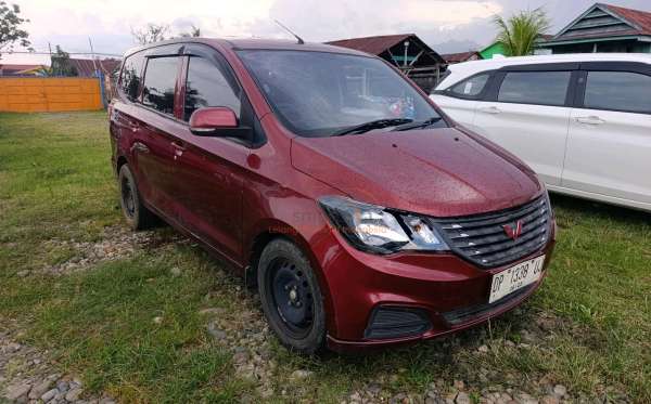 WULING CONFERO