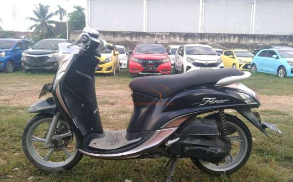 YAMAHA MIO FINO