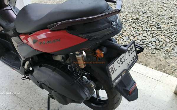 YAMAHA NMAX