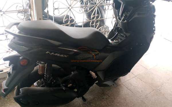YAMAHA NMAX
