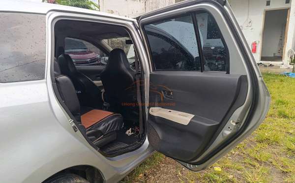 DAIHATSU  SIGRA  1.2 X