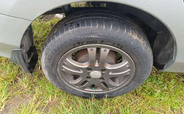 DAIHATSU  SIGRA  1.2 X