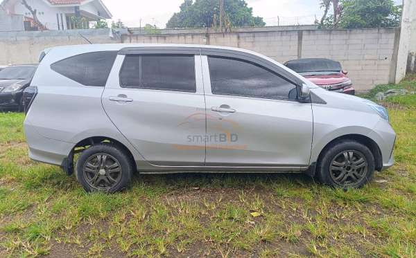 DAIHATSU  SIGRA  1.2 X