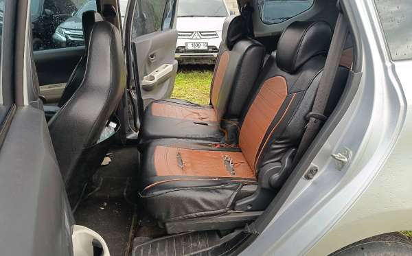 DAIHATSU  SIGRA  1.2 X