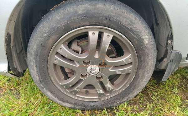 DAIHATSU  SIGRA  1.2 X