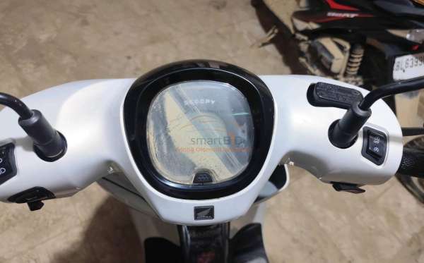 HONDA SCOOPY PRESTIGE