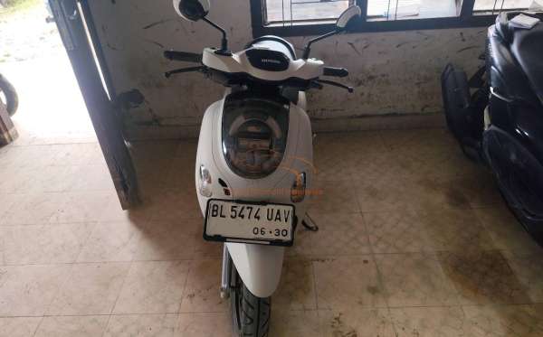 HONDA SCOOPY PRESTIGE