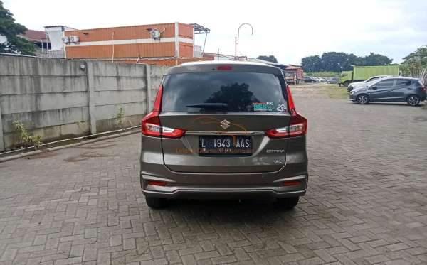 SUZUKI  ERTIGA  GL