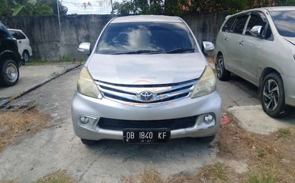 TOYOTA AVANZA G