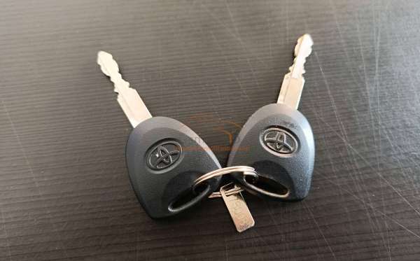 TOYOTA  CALYA  1.2 E STD