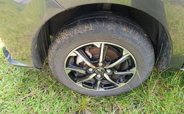 TOYOTA  CALYA  1.2 E STD