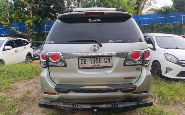 TOYOTA FORTUNER G 2.5