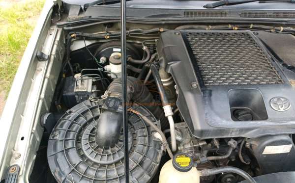 TOYOTA FORTUNER G 2.5