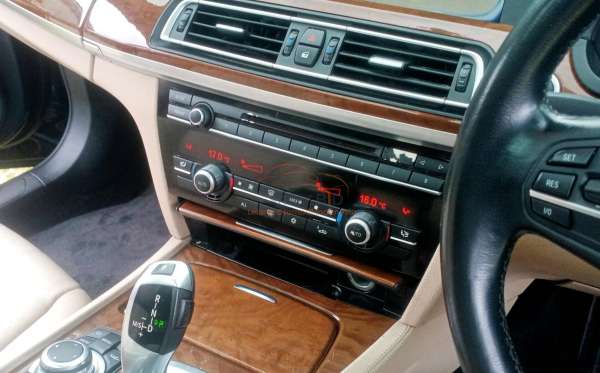 BMW 730L I  AT