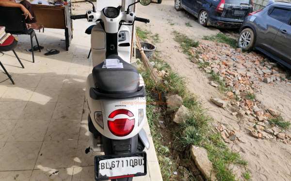 HONDA SCOOPY PRESTIGE