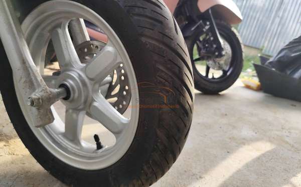 HONDA SCOOPY PRESTIGE