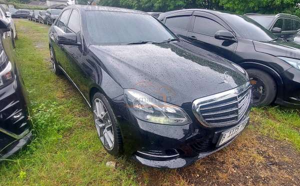 MERCEDES BENZ E 250