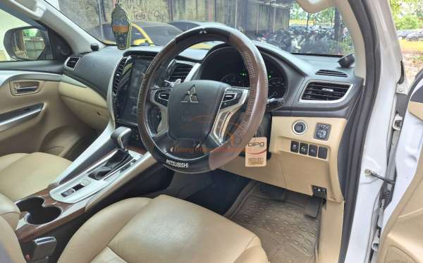 MITSUBISHI PAJERO SPORT DAKAR