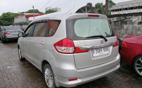 SUZUKI ERTIGA