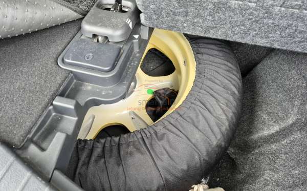 TOYOTA ALPHARD 2.5 G