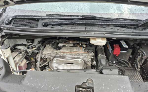 TOYOTA ALPHARD 2.5 G