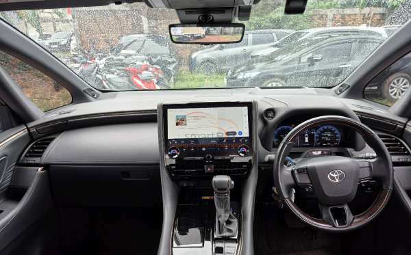 TOYOTA ALPHARD 2.5 G