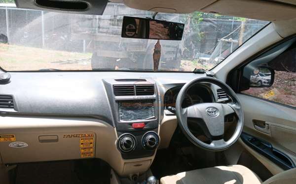 TOYOTA AVANZA 1.3 G