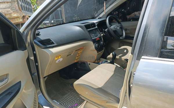 TOYOTA AVANZA 1.3 G