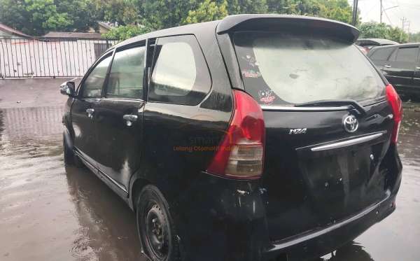 TOYOTA AVANZA 1.3 G