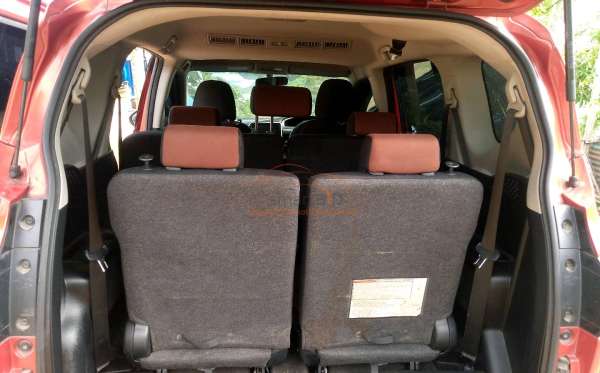 TOYOTA  SIENTA  1.5 Q