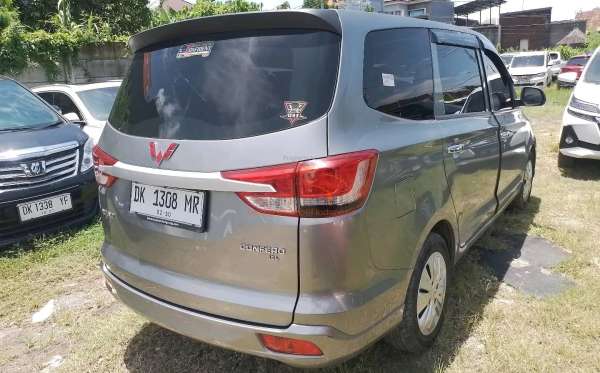 WULING CONFERO