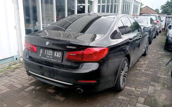 BMW G30 CKD A/T
