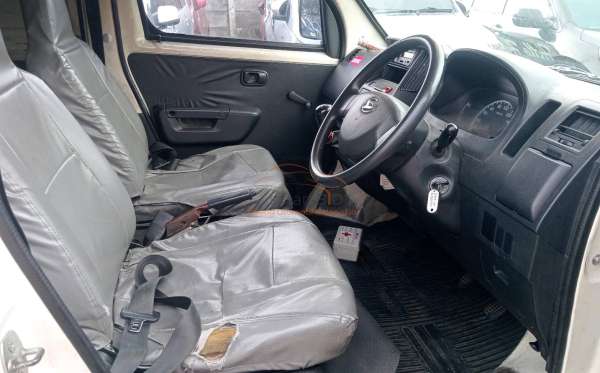 DAIHATSU GRAN MAX BLIND VAN