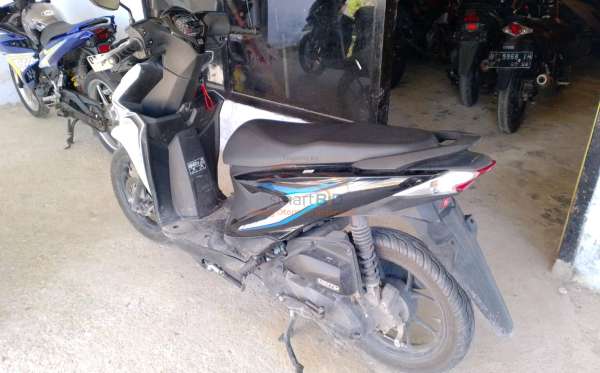HONDA  BEAT